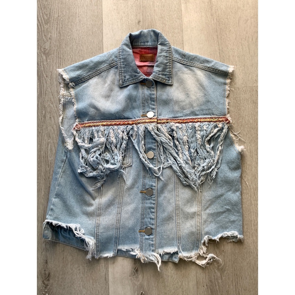 POL Womens Distressed Denim Fringe Vest Light Wash Boho Western Chevron Trim M